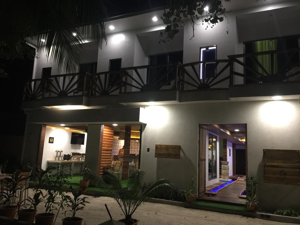Masaaree Boutique Hotel Maafushi Esterno foto